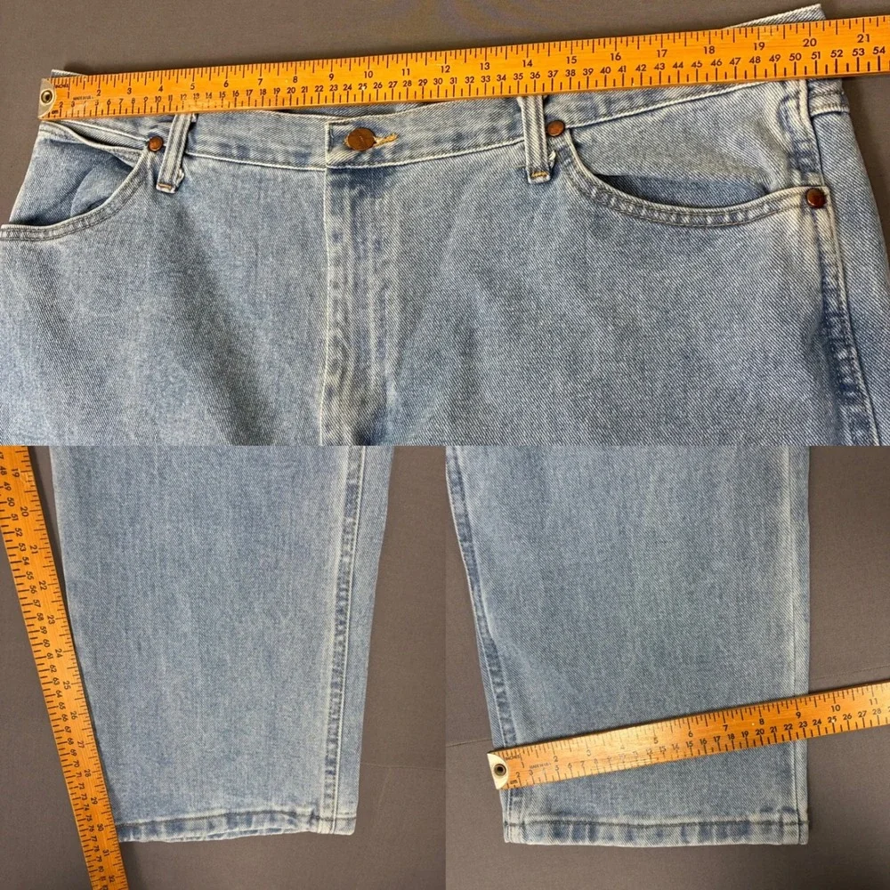 Wrangler Cowboy Cut MWZAW Light Wash Jeans Men's Size 40x30  Cowboy Western